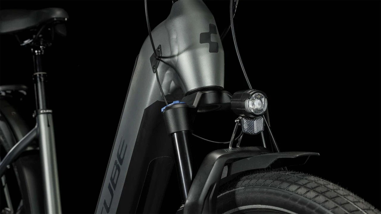 Cube Kathmandu Hybrid Pro 625 Flashgrey N Metal 2023 - E-Bike Trekkingrad Tiefeinsteiger 4 Cube Kathmandu Hybrid Pro 625 Flashgrey N Metal 2023 - E-Bike Trekkingrad Tiefeinsteiger – Bild 4