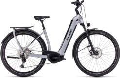Cube Kathmandu Hybrid SLX 750 Polarsilver N Black 2023 - E-Bike Trekkingrad Tiefeinsteiger