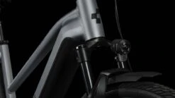 Cube Kathmandu Hybrid SLX 750 Polarsilver N Black 2023 - E-Bike Trekkingrad Damen -Elektrofahrradladen 631303Z Cube Kathmandu Hybrid SLX 750 polarsilver n black 2023 E Bike Trekkingrad Damen 5 1280x1280