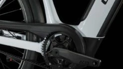 Cube Supreme Hybrid EXC 625 Flashwhite N Black 2023 - E-Bike Trekkingrad Tiefeinsteiger -Elektrofahrradladen 632242E Cube Supreme Hybrid EXC 625 flashwhite n black 2023 E Bike Trekkingrad Tiefeinsteiger 3 1280x1280