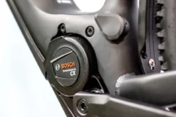 Cube Nuride Hybrid Pro 625 Allroad Black N Metal 2023 - E-Bike Trekkingrad Herren -Elektrofahrradladen 632762 Cube Nuride Hybrid Pro 625 Allroad black n metal 2023 E Bike Trekkingrad Herren 22 1280x1280