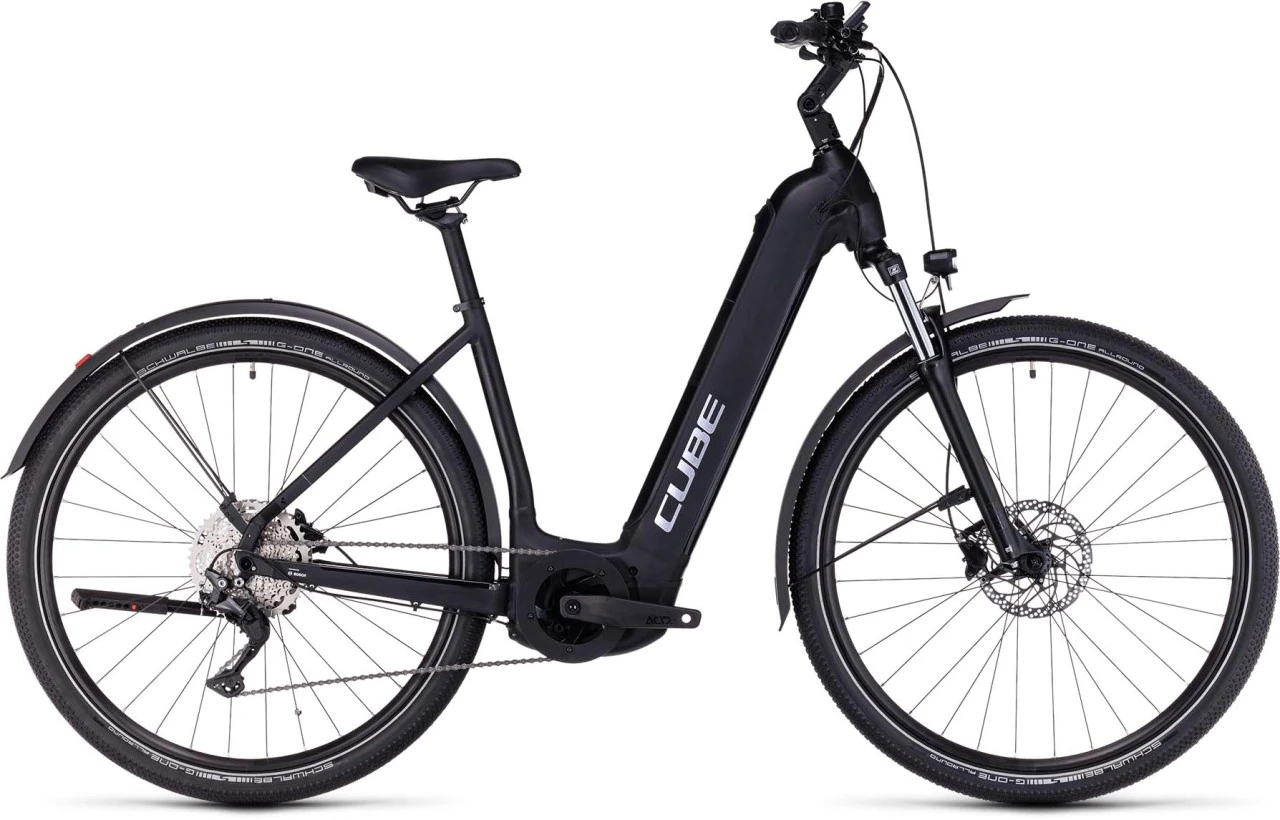 Cube Nuride Hybrid Pro 750 Allroad Black N Metal 2023 - E-Bike Trekkingrad Tiefeinsteiger 1 Cube Nuride Hybrid Pro 750 Allroad Black N Metal 2023 - E-Bike Trekkingrad Tiefeinsteiger
