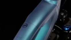 Cube Kathmandu Hybrid ABS 750 Smaragdgrey N Blue 2023 - E-Bike Trekkingrad Damen -Elektrofahrradladen 689803Z Cube Kathmandu Hybrid ABS 750 smaragdgrey n blue 2023 E Bike Trekkingrad Damen 2 1280x1280